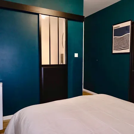 Your - Close To Lille * Loos